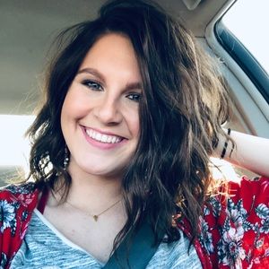 Meet your Posher, Mallory